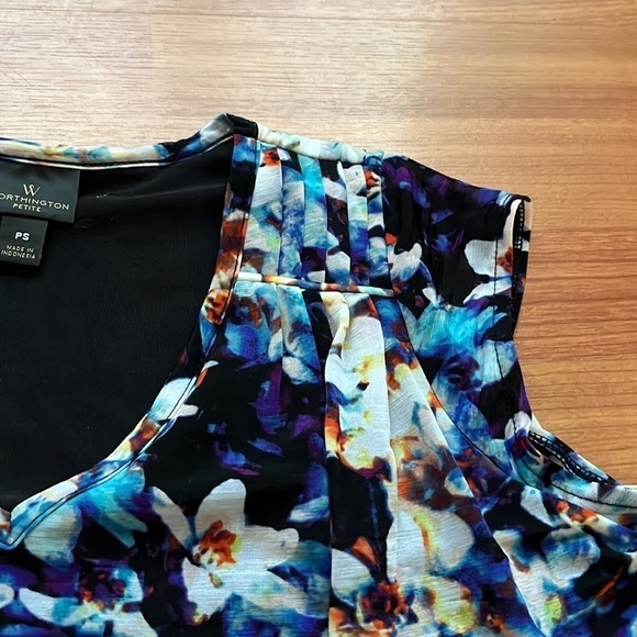 Worthington women’s capped sleeve floral print top V-neck Size Small Petite - Picture 5 of 10